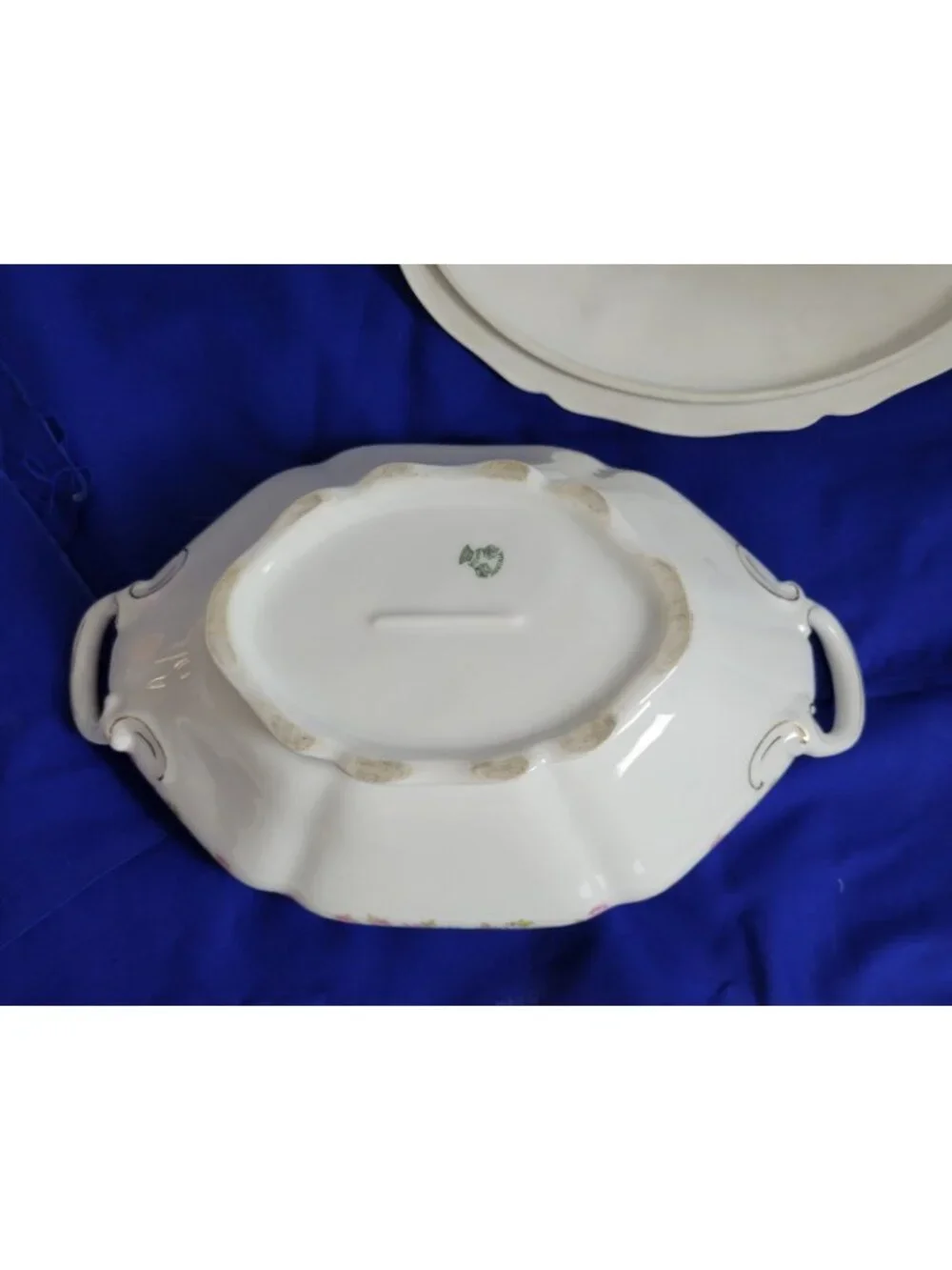 Soup Tureen Vienna Austria Roses Victorian cottage ornate elegant vtg heirloom